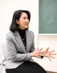 小野 真実先生